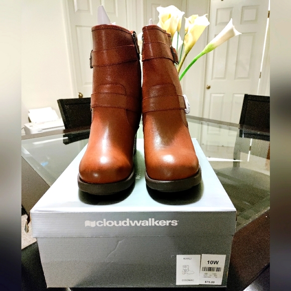 Cloudwalkers Women's Brown Ankle Boots - Picture 2 of 5